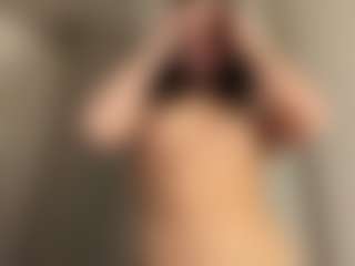 Kira Lopez's Live Sex Cam Show