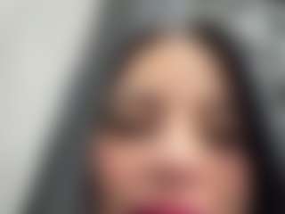 Kira Lopez's Live Sex Cam Show