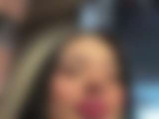 Live cam show with Kira Lopez - Squirt Teen (18+) on Chatstar