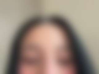 Kira Lopez's Live Sex Cam Show