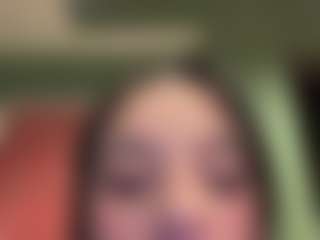 Kira Lopez's Live Sex Cam Show