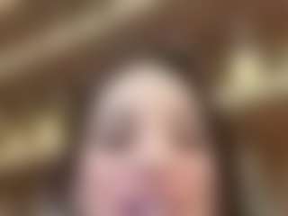 Kira Lopez's Live Sex Cam Show