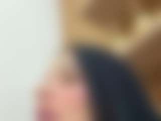 Kira Lopez's Live Sex Cam Show