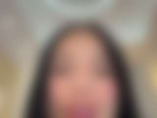 Kira Lopez's Live Sex Cam Show