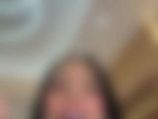 Kira Lopez's Live Sex Cam Show