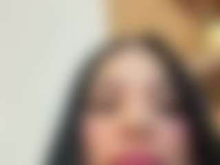 Kira Lopez's Live Sex Cam Show