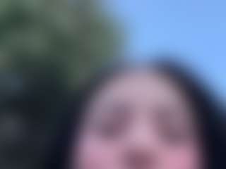 Kira Lopez's Live Sex Cam Show