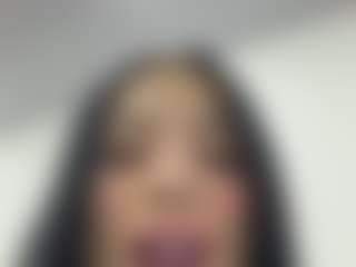 Kira Lopez's Live Sex Cam Show
