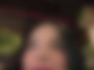 Live cam show with Kira Lopez - Orgasm on Camming Site