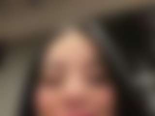 Kira Lopez's Live Sex Cam Show