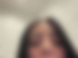 Kira Lopez's Live Sex Cam Show