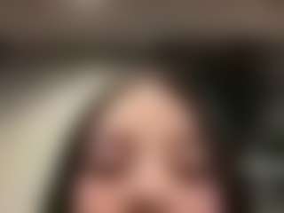 Kira Lopez's Live Sex Cam Show