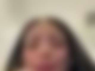 Kira Lopez's Live Sex Cam Show