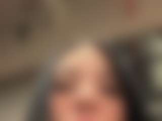 Kira Lopez's Live Sex Cam Show