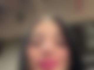 Kira Lopez's Live Sex Cam Show