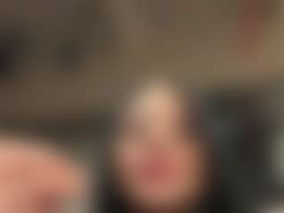 Kira Lopez's Live Sex Cam Show