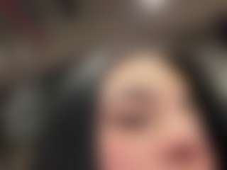 Kira Lopez's Live Sex Cam Show
