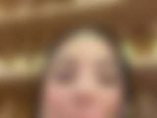 Kira Lopez's Live Sex Cam Show