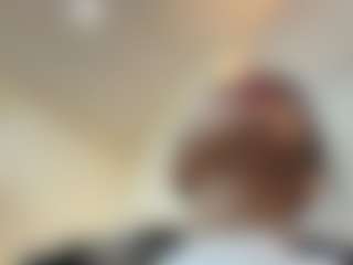 Kira Lopez's Live Sex Cam Show