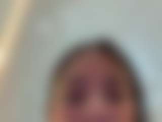 Kira Lopez's Live Sex Cam Show