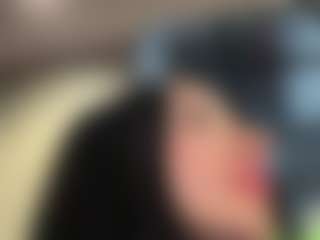 Live cam show with Kira Lopez - Brown Eyes Brown Hair on instabang