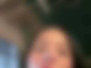 Kira Lopez's Live Sex Cam Show