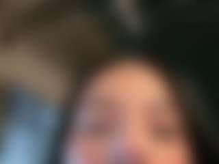 Kira Lopez's Live Sex Cam Show