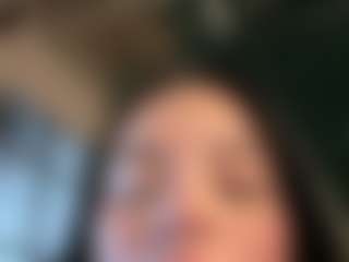 Kira Lopez's Live Sex Cam Show