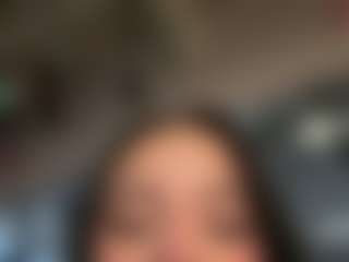Live cam show with Kira Lopez - Dirty on Sweet Sext