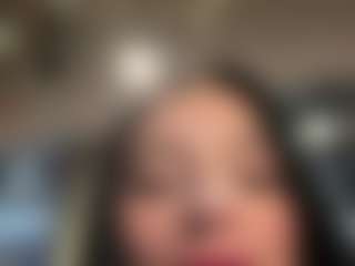 Kira Lopez's Live Sex Cam Show