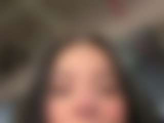 Kira Lopez's Live Sex Cam Show