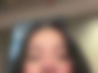 Kira Lopez's Live Sex Cam Show