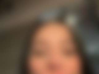Kira Lopez's Live Sex Cam Show