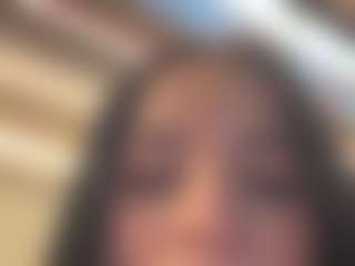 Kira Lopez's Live Sex Cam Show