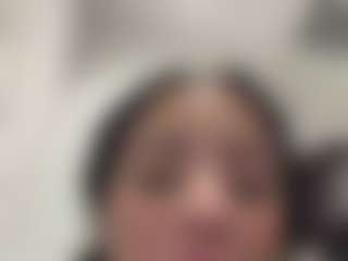 Kira Lopez's Live Sex Cam Show