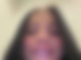Kira Lopez's Live Sex Cam Show
