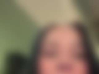 Kira Lopez's Live Sex Cam Show