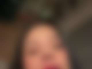 Kira Lopez's Live Sex Cam Show
