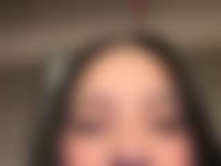 Kira Lopez's Live Sex Cam Show