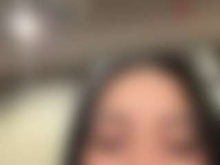 Kira Lopez's Live Sex Cam Show