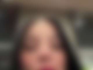 Kira Lopez's Live Sex Cam Show