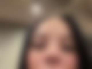 Kira Lopez's Live Sex Cam Show