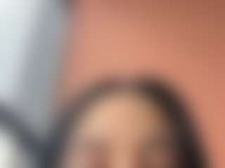 Kira Lopez's Live Sex Cam Show