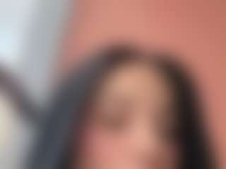 Kira Lopez's Live Sex Cam Show