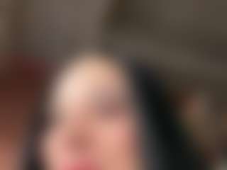 Kira Lopez's Live Sex Cam Show