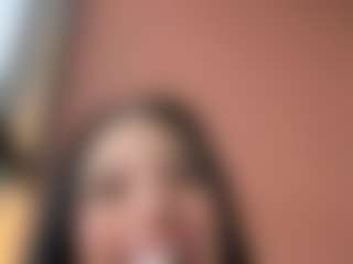 Kira Lopez's Live Sex Cam Show