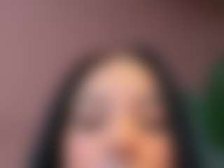 Kira Lopez's Live Sex Cam Show
