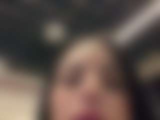 Kira Lopez's Live Sex Cam Show