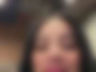 Kira Lopez's Live Sex Cam Show