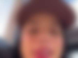 Kira Lopez's Live Sex Cam Show